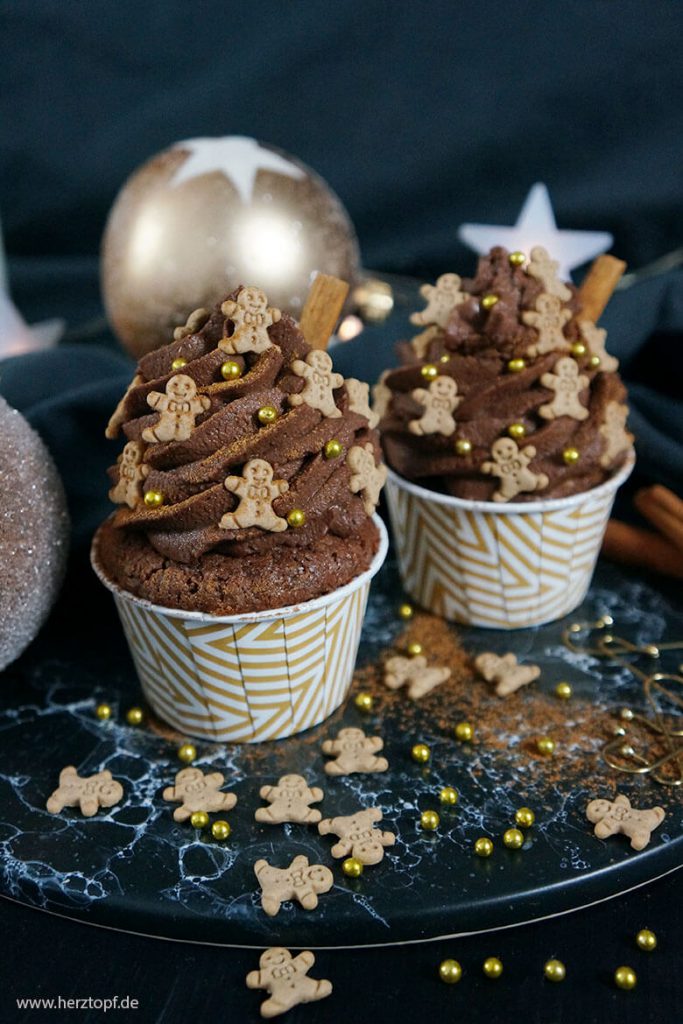 Lebkuchen Cupcakes mit Schokoladen-Topping (Werbung für Reishunger)